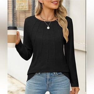 Pleated long sleeve blouse